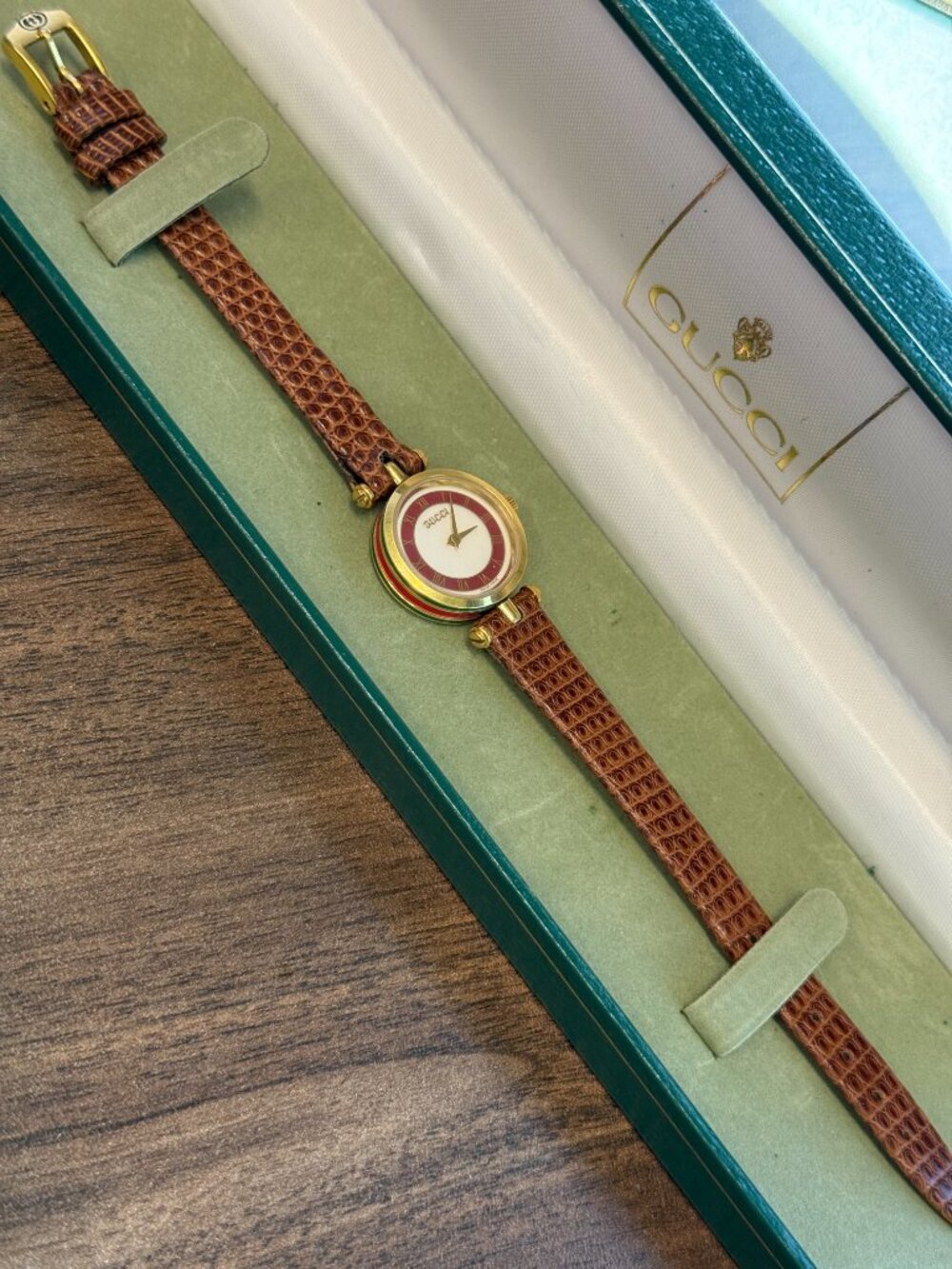 VINTAGE GUCCI 2000L WOMEN'S SHERRY LINE ENAMEL QUARTZ WATCH (80's/90's) 10mm